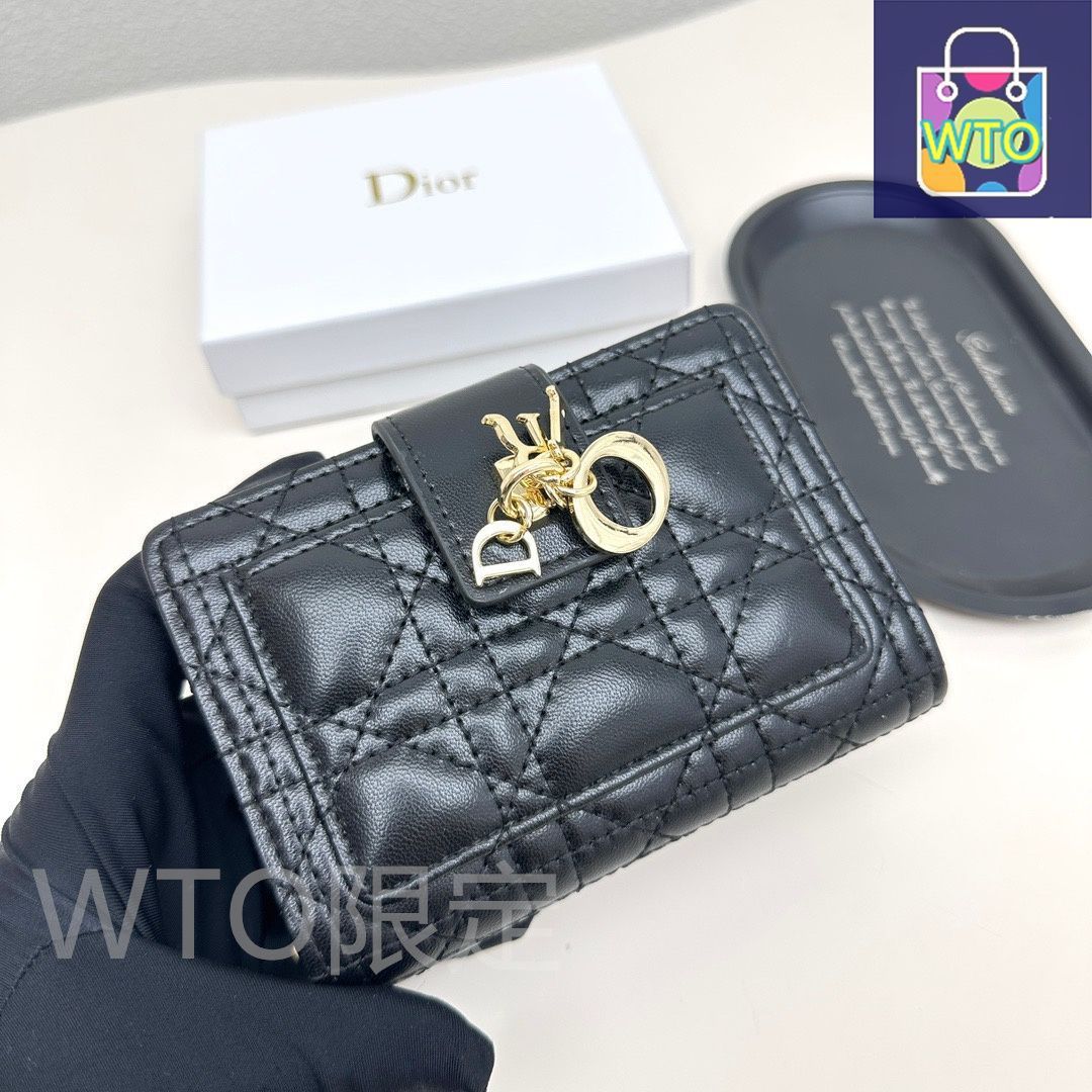 【特価セール】 今日 Dior ディオール ミニ財布シリーズ 頭層の小羊皮を使用