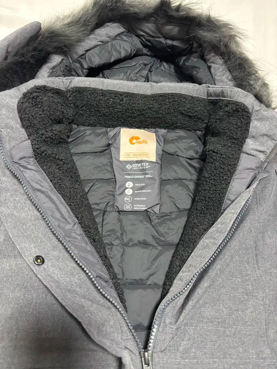 新規 ネパ グースダウン キッズ ダウンジャケット ロング丈 140 サイズ