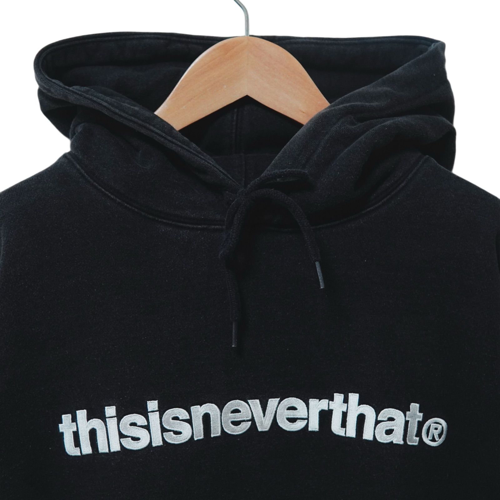 ぱ*こ様 thisisneverthat 刺繍ロゴ　パーカー　裏起毛　韓国　古着 Thisisneverthat パーカー XL ブラック 00s ストリート 刺繍ロゴ