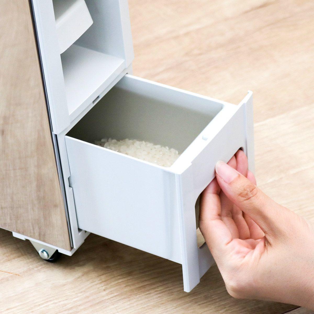 ☆キャスター付桐製スリムライスボックス(米びつ) ☆キャスター付桐製