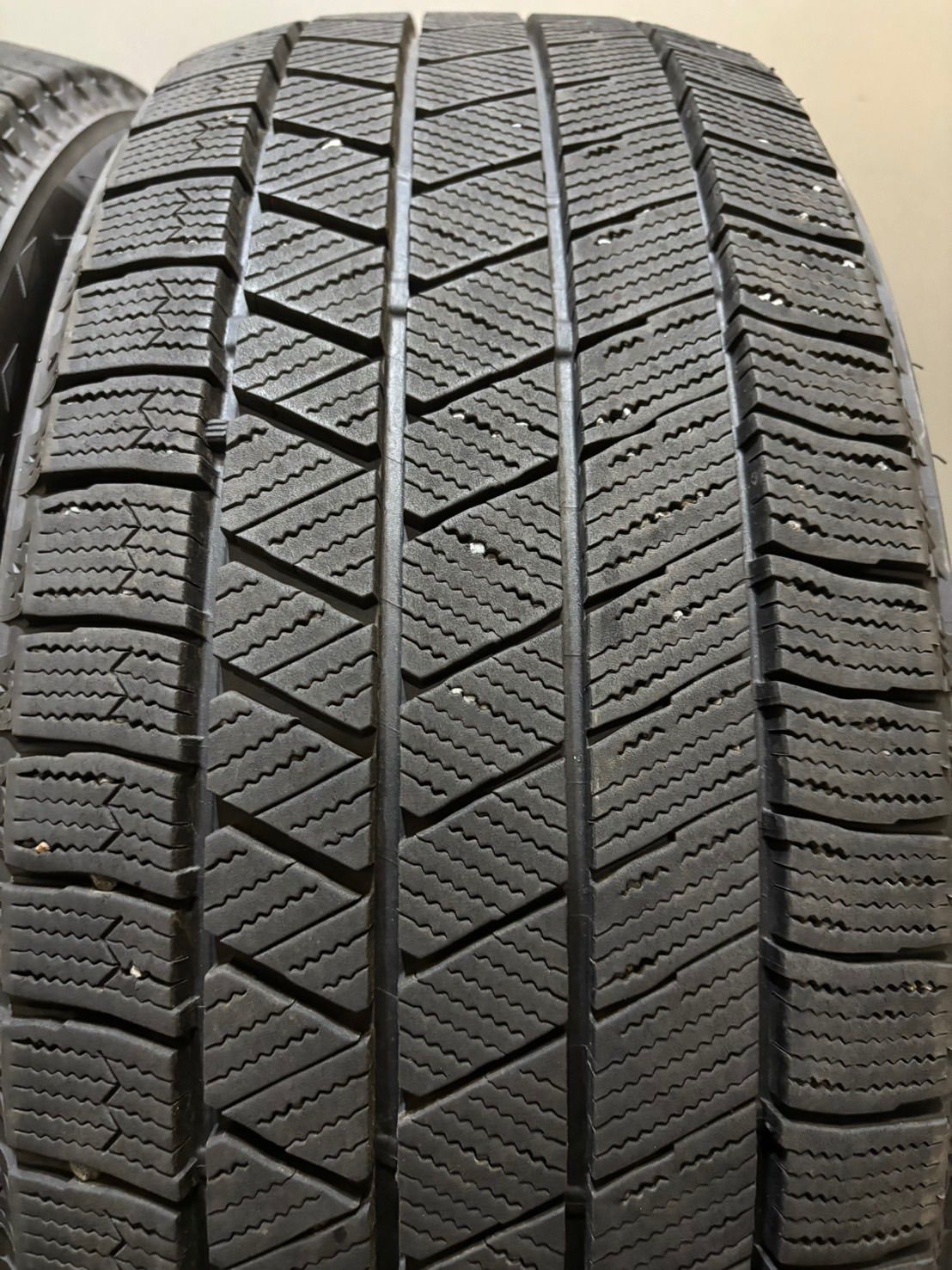 225|40R19 BRIDGESTONE|VRX3 21年製 スタッドレス 4本 ブリヂストン ブリザック 南7-K234