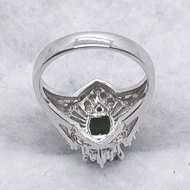 グリーンストーン付きシルバーリング 約12号 指輪 SILVER - メルカリ