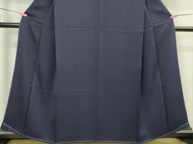 平和屋本店■極上　藍造り国選定無形文化財　藍師・佐藤昭人　色無地　唐草地紋　鉄紺色　逸品　未使用　DZAA1756kh5 平和屋本店□極上 藍造り国選定無形文化財 藍師・佐藤昭人 色無地 唐草