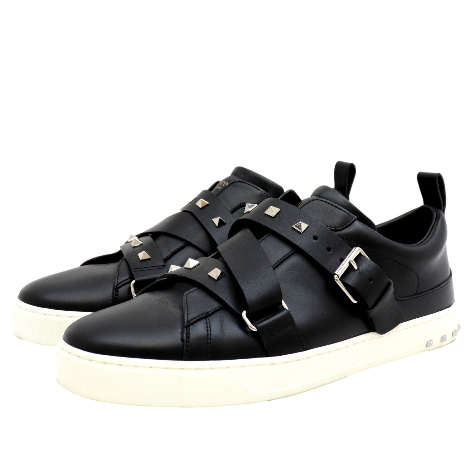 ヴァレンティノ VALENTINO ブラック 黒 サンダル 恐い ロックスタッズ 美品