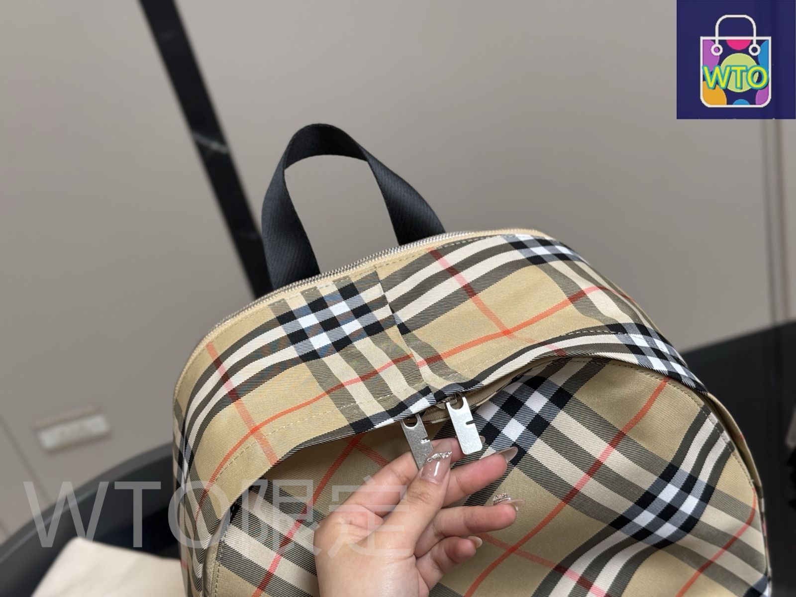 今日特価】Burberry バーバリー ダブルショルダーバッグ