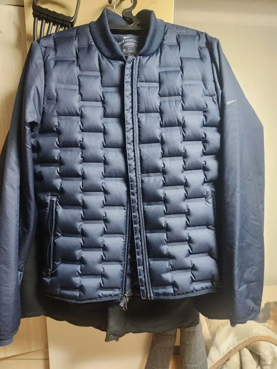 Nike(ナイキ） エアロ ロフト 95 サブパラグラフ