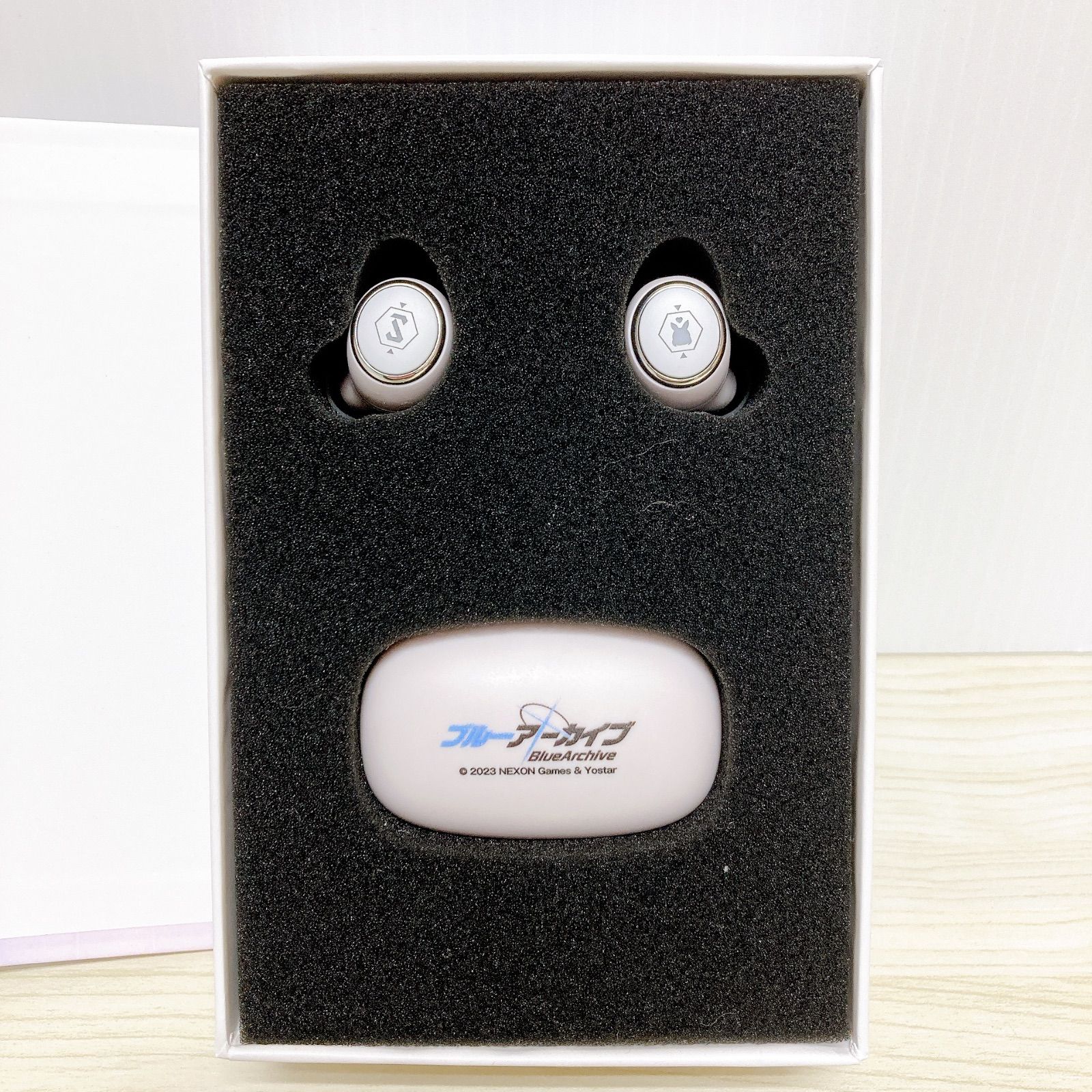 ONKYO×ブルーアーカイブ AOW01 ワイヤレスイヤホン アロナ ケース付き