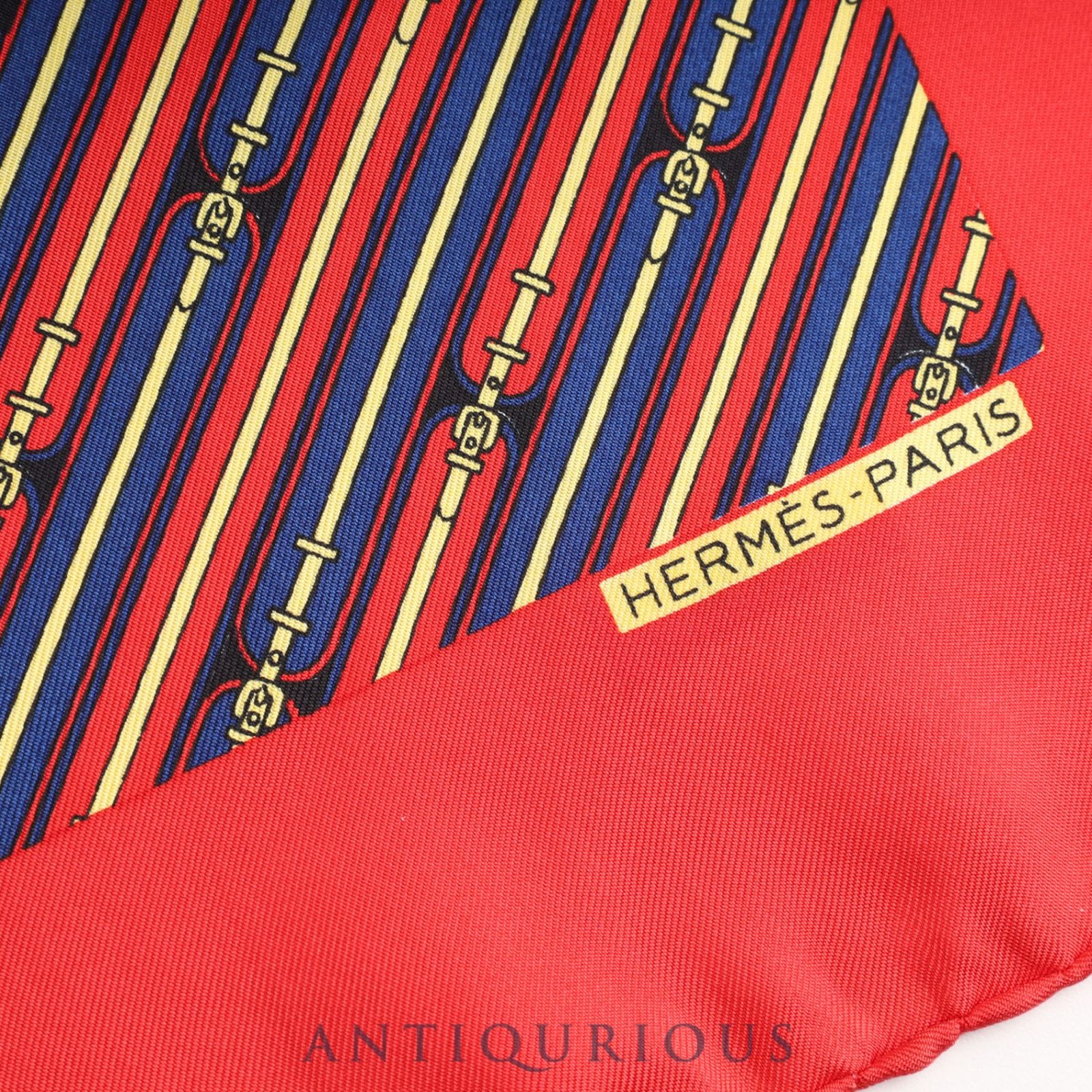【希少！早い者勝ち！】HERMES エルメス　カレ 45 テニス柄 レッド エルメス スカーフ カレ45 総柄 レッド ベルト SILK100％ - メルカリ
