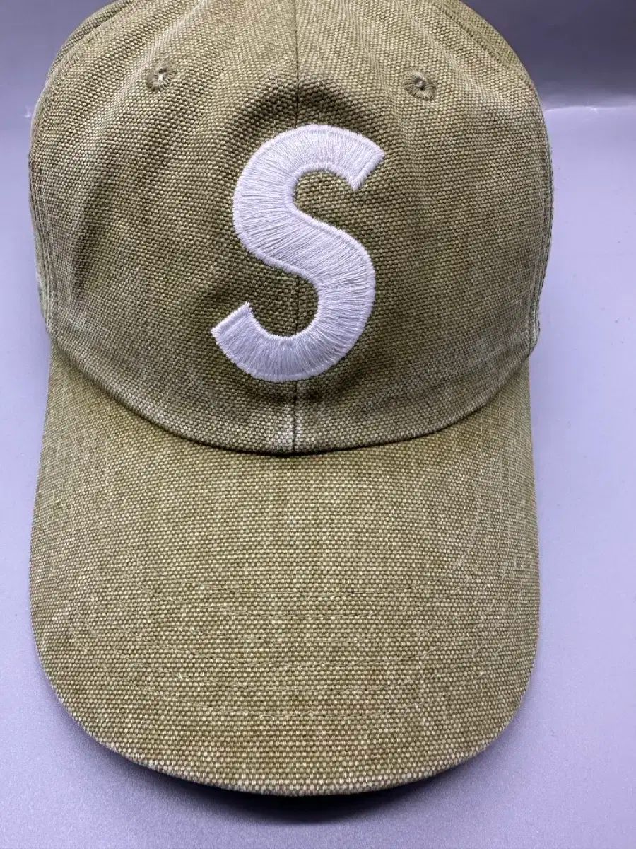 雷市場（ポンジャン）商品韓国直送】 23SS Supreme(シュプリーム) ピグメント キャンバス S ロゴ 6 パネル オリーブ 帽子 状態良好  - メルカリ