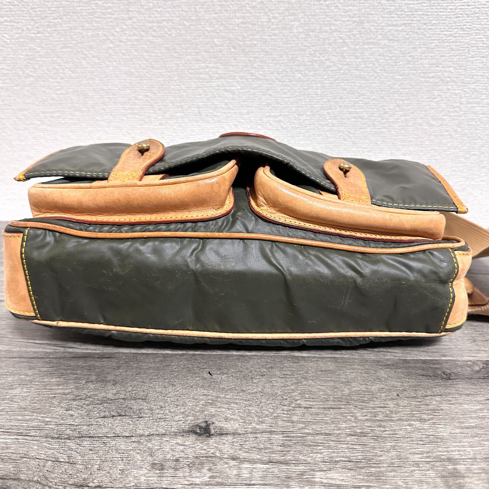 HUNTING WORLD ハンティングワールド ヴィンテージ バチュークロス