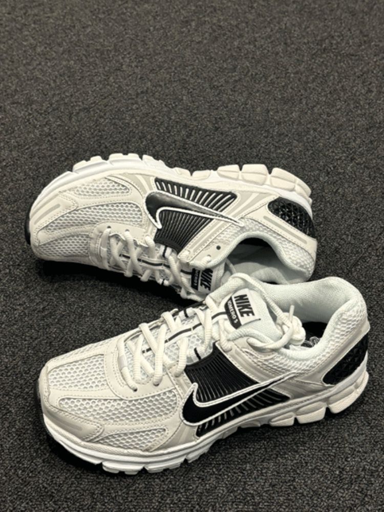 Nike Air Zoom Vomero 5快適ファッション滑りに強い摩耗に強い低幇カジュアルランニング靴男性型白色fb9149-101