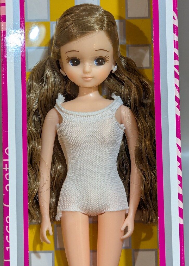 リトルファクトリー リカちゃんキャッスル オリジナル モデル リカちゃん 横分けツイスト1つ縛り 11204