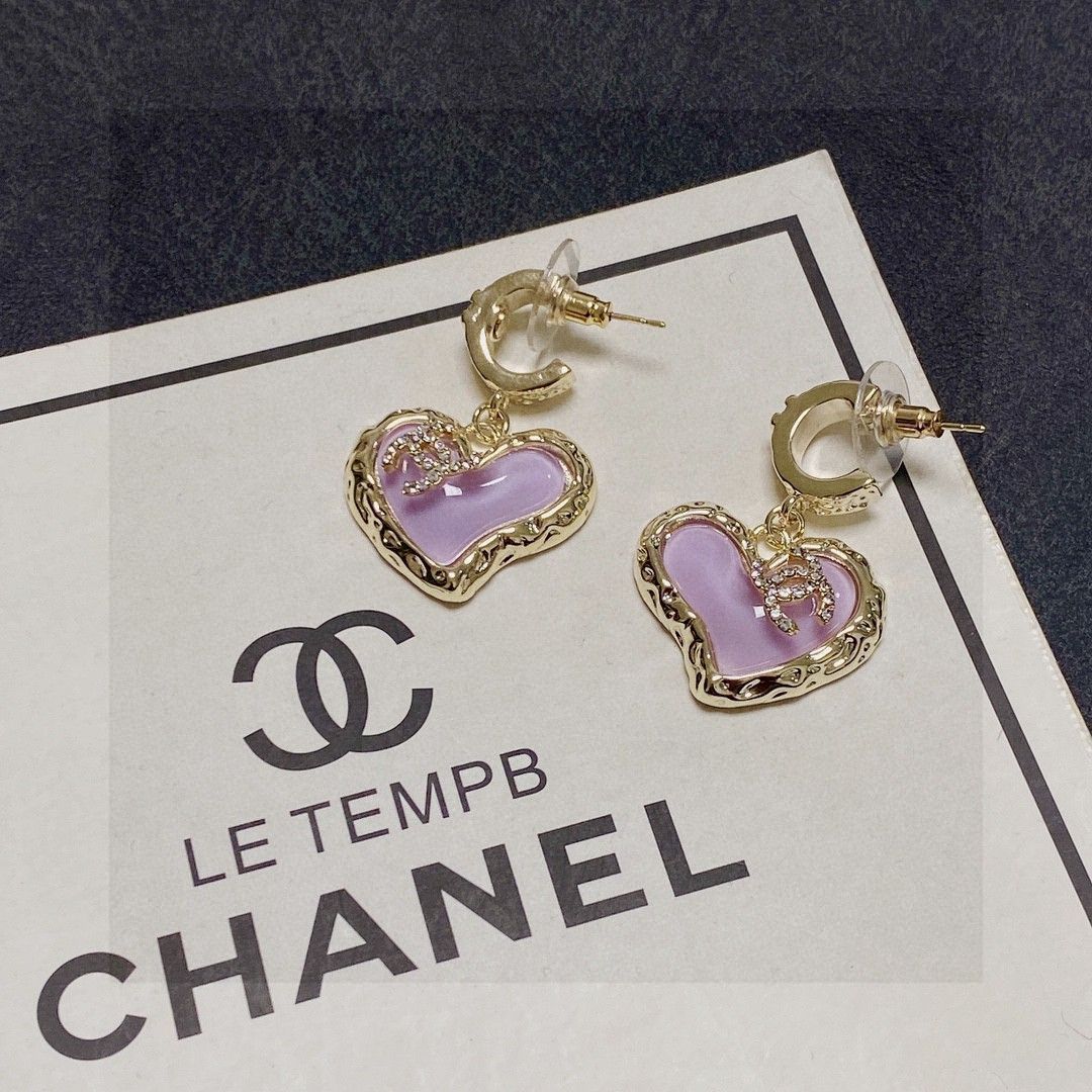 ChanelのダブルCダイヤピアスです ChanelのダブルCダイヤピアスです