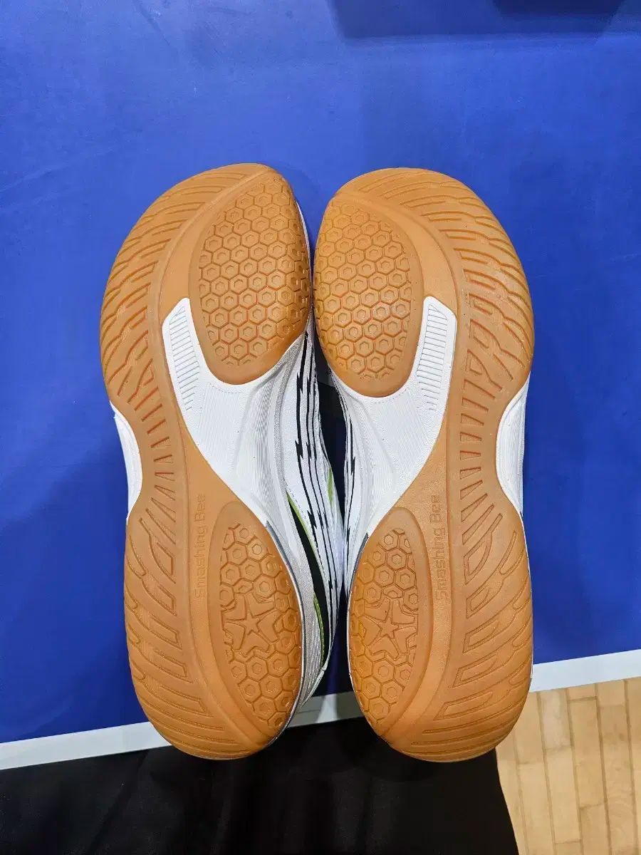 スマッシング ビー