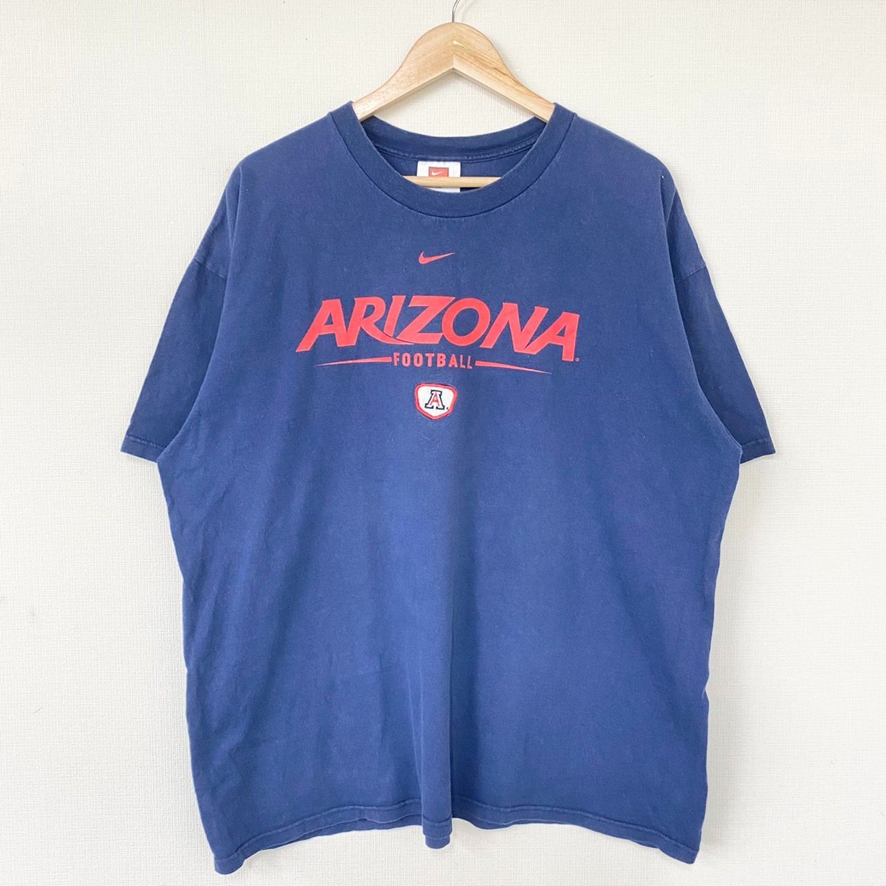 ナイキ NIKE Tシャツ ARIZONA カレッジ 半袖 アメフト XL 紺 - メルカリ