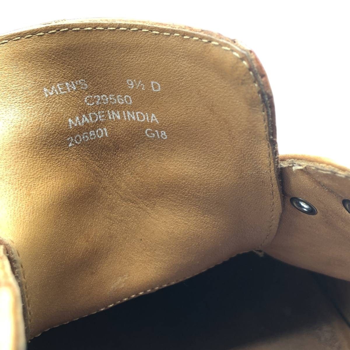 プレーントゥシューズ