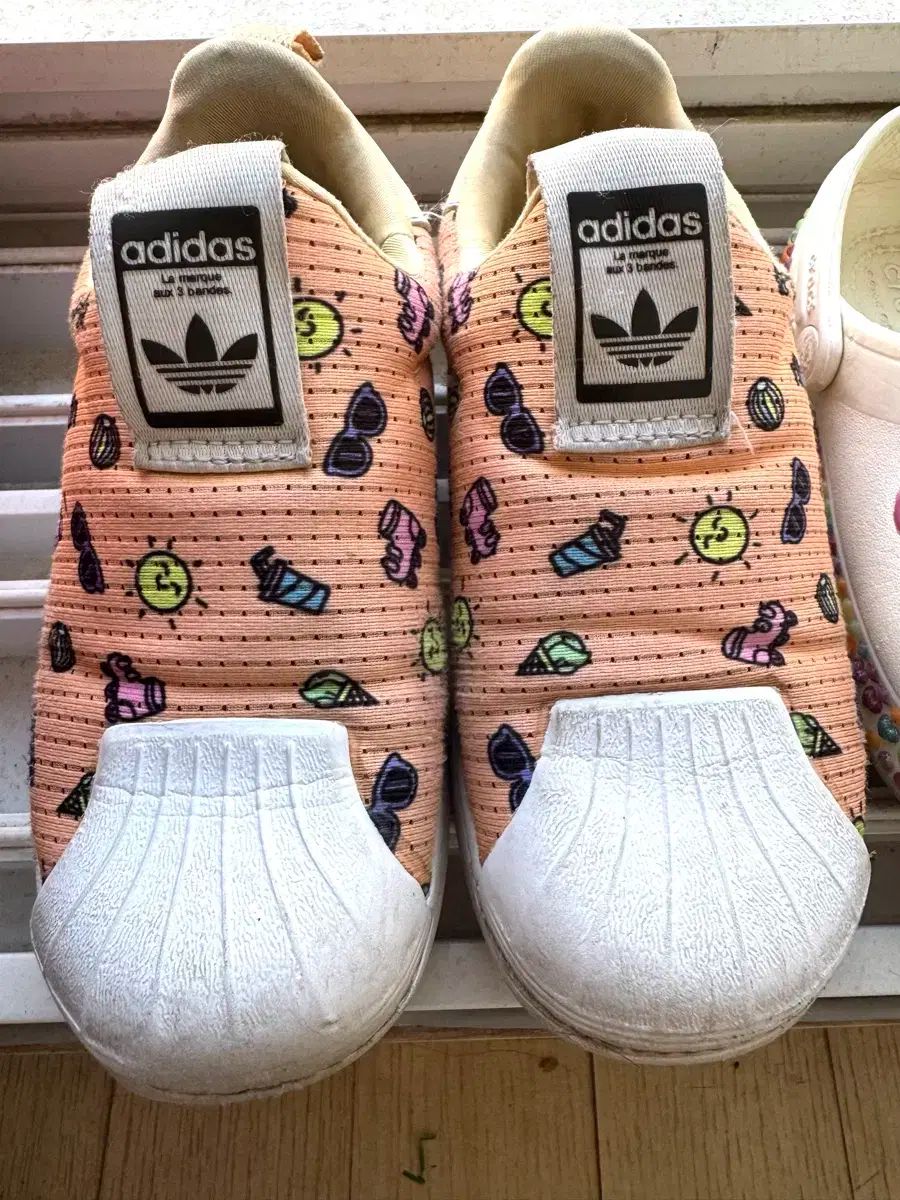 Superstar クロッグサンダル ホワイト ゴールド クロッグ スーパースター アディダス アディダスの通販 サンダル（靴