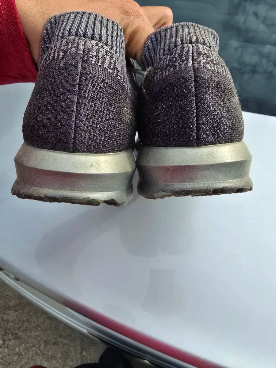 BROOKS ブルックス