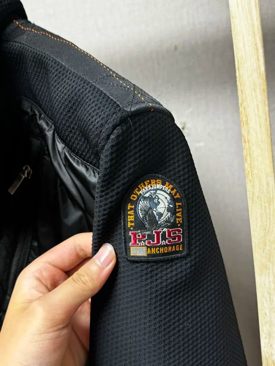 パラジャンパーズ　ダウンコート　S　新品 パラジャンパーズ