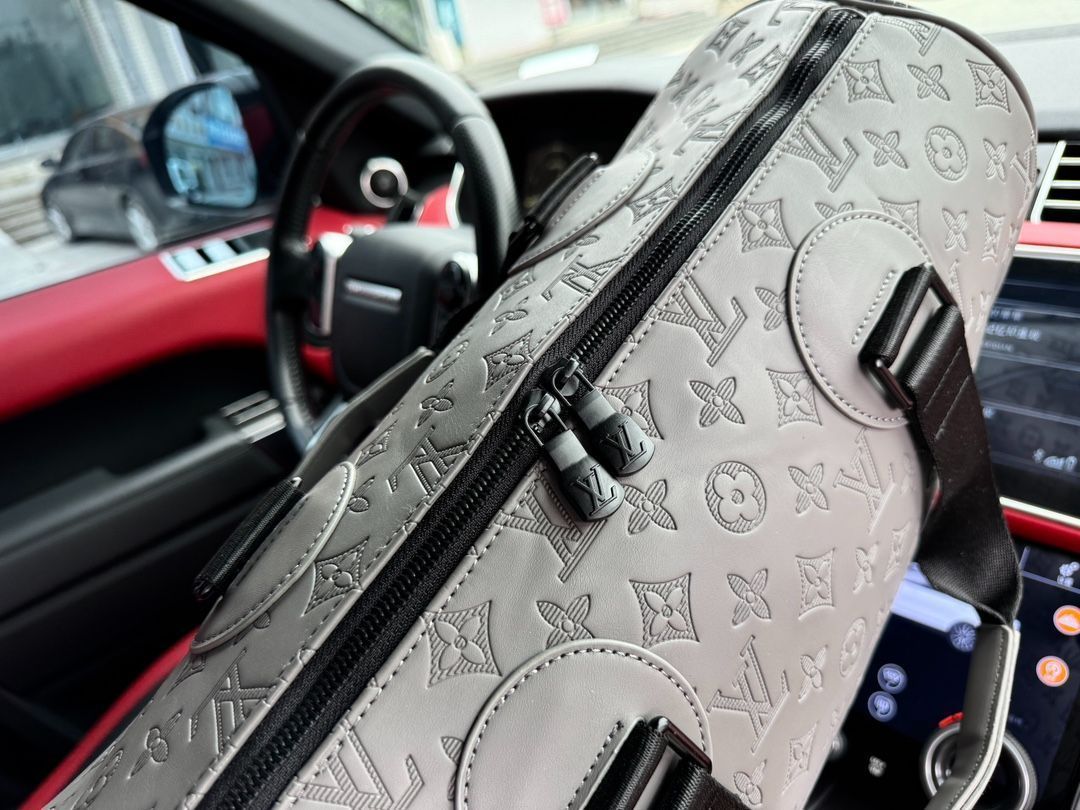 Vuittonトラベルバッグ