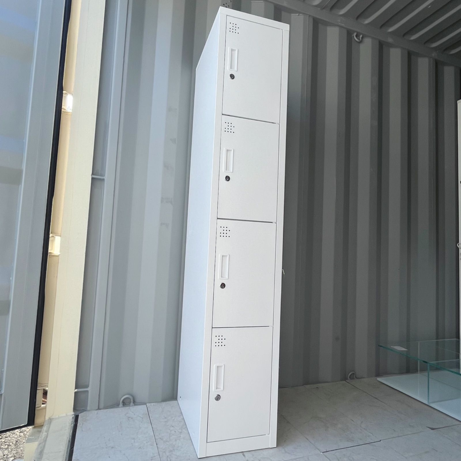 おしゃれホワイトインテリアスチール四段ロッカー