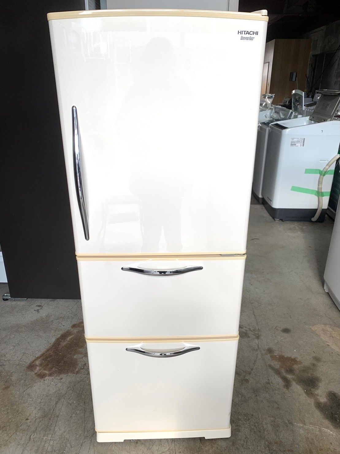 格安☆日立 265L 3ドア冷蔵庫 R-S27CMV 2012年製