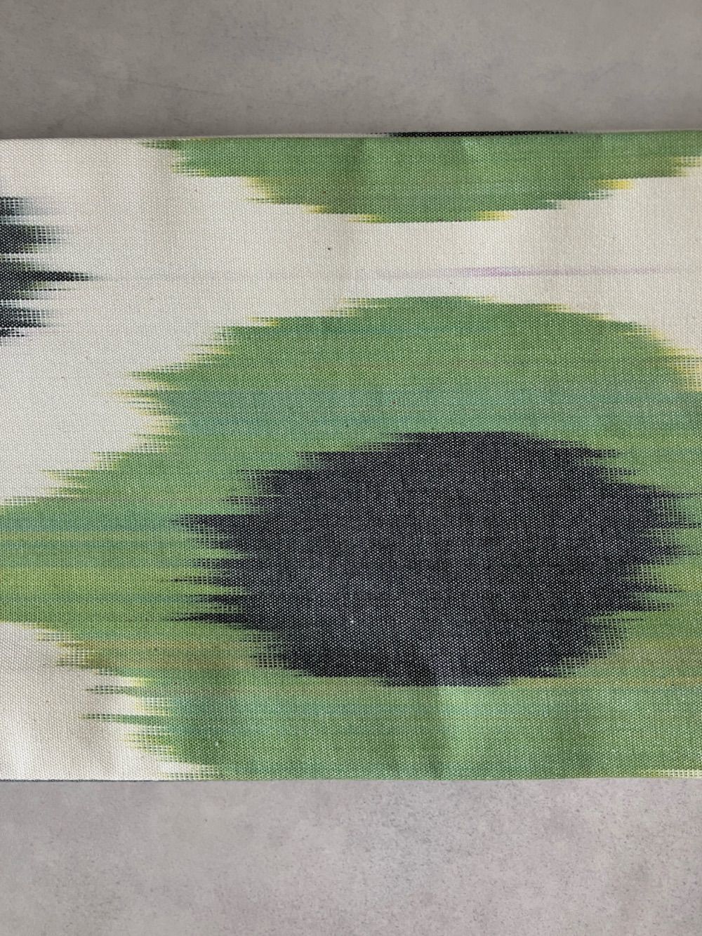 モスグリーンアイ