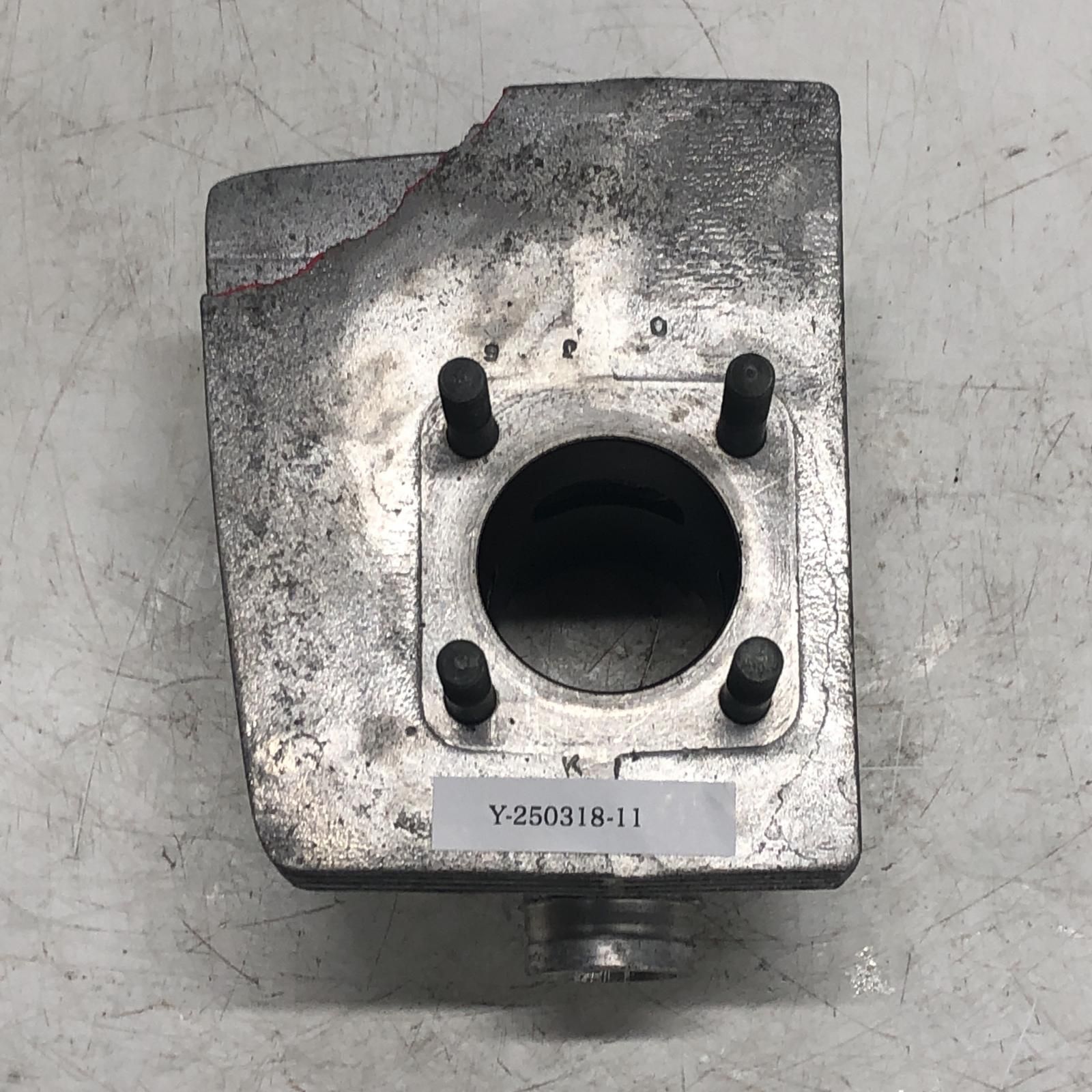 gt380シリンダー1 SUZUKI GT380 シリンダー（1） 部品取り スズキ