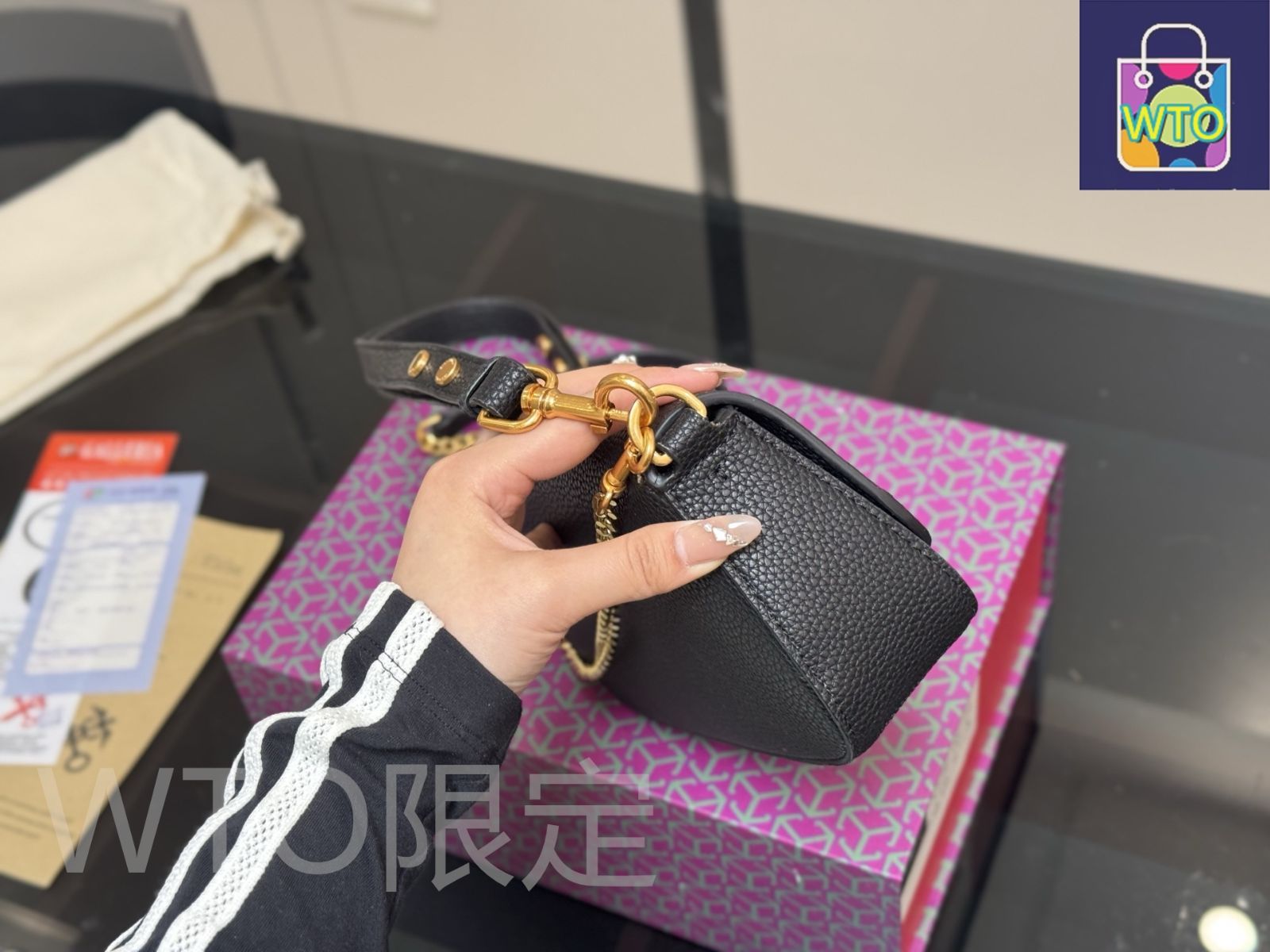 #Tory Burch#極美品　#レア　#正規品　ツイード＆ 革ハンドバッグ Tory Burch#極美品 #レア #正規品 ツイード＆ 革ハンドバッグ