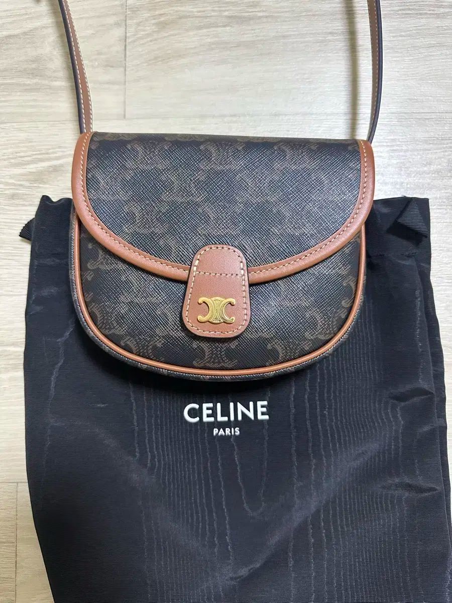 Celine セリーヌ ツリー トリンプ ミニ ベサチェ