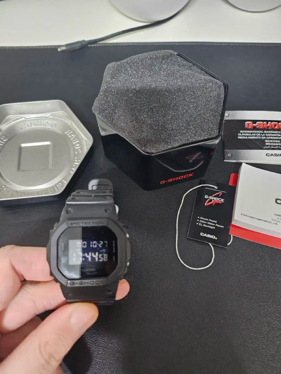 CASIO G SHOCK ジーショック dw 5600 bb