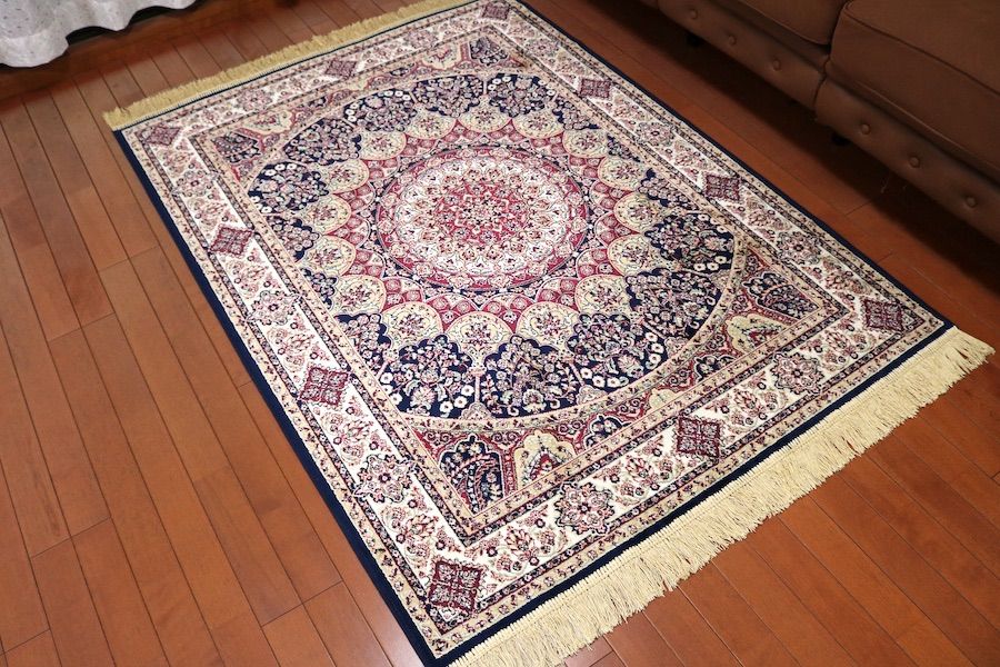 ペルシャ柄絨毯 120×160 新品未使用 カーペット 訳あり アウトレット ペルシャ柄絨毯 120×160 新品未使用 カーペット 訳あり