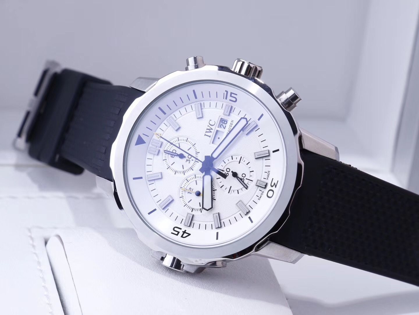 即購入OK IWC 時計 ファッション腕時計 美品 33 自動巻き
