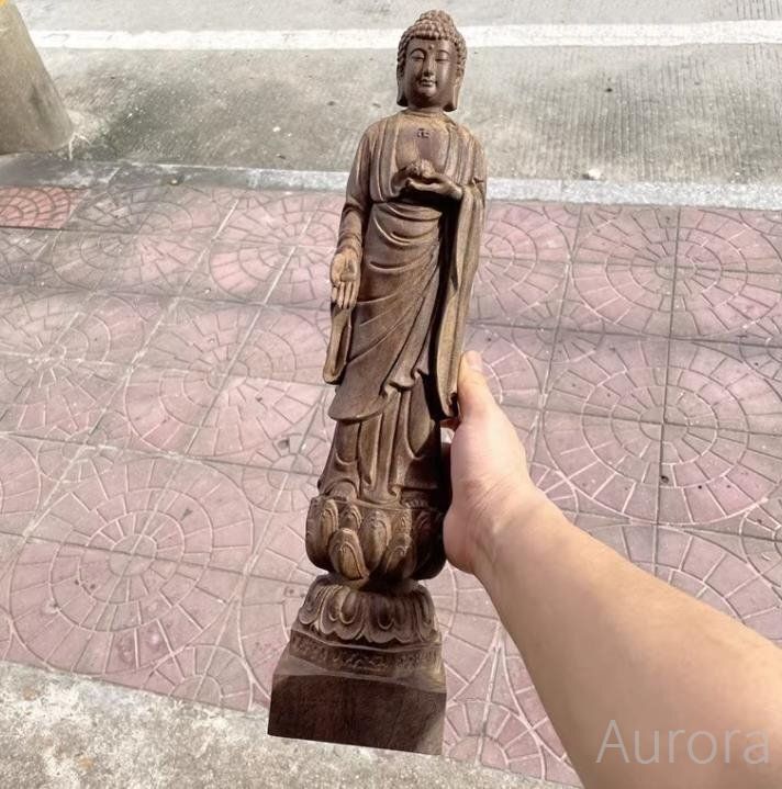 美品・新品未使用】沈香木彫刻 大日如来像 置物 釈迦牟尼仏像 美品・新品未使用】沈香木彫刻 大日如来像 置物 釈迦牟尼仏像