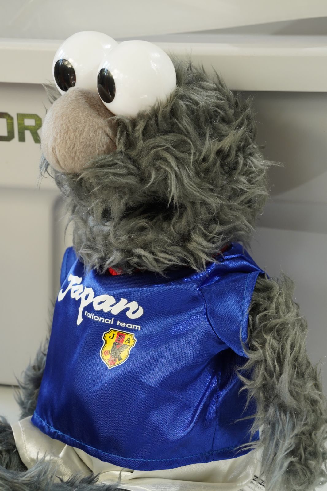 希少／JFA公式】セサミストリート エルモ（モノトーンVer.）× サッカー