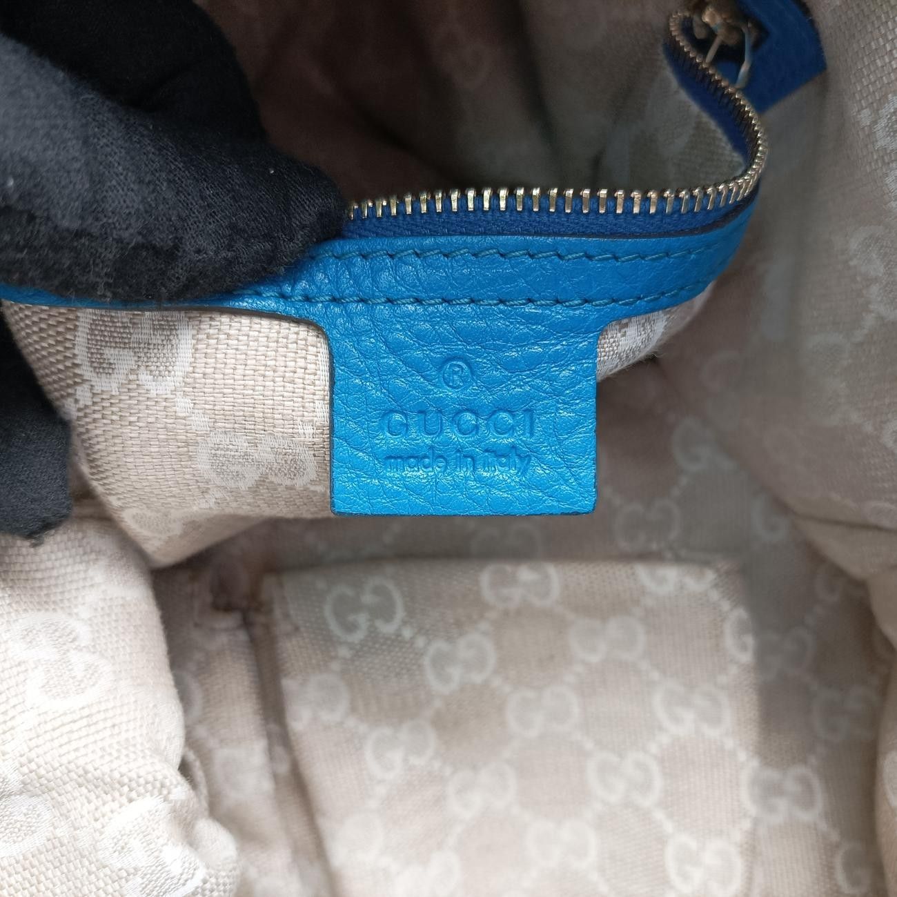 グッチGucciバンブーブルーレザー282315F011055074