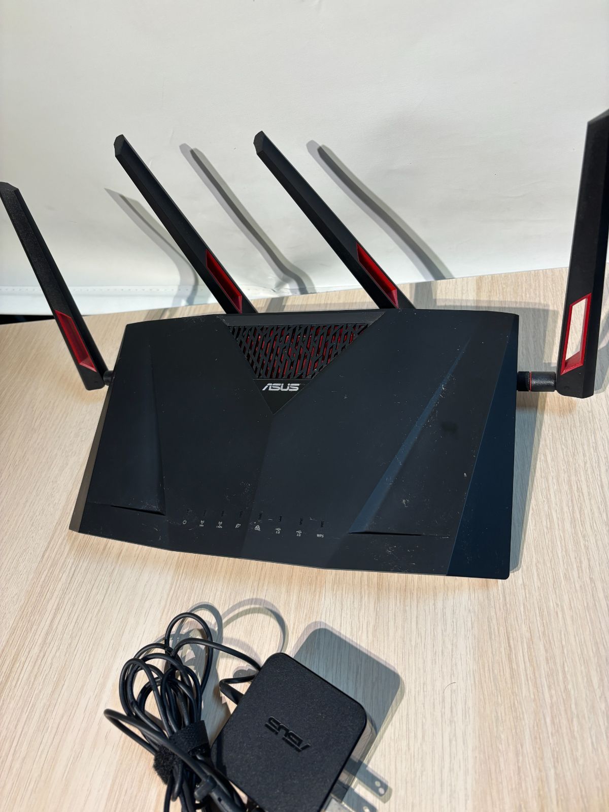 中古 ASUS RT-AC88U 無線LANルーター Wi-Fiルーター 確認済 中古ASUS 無線LANルータ RT-AC88U アンテナ欠品