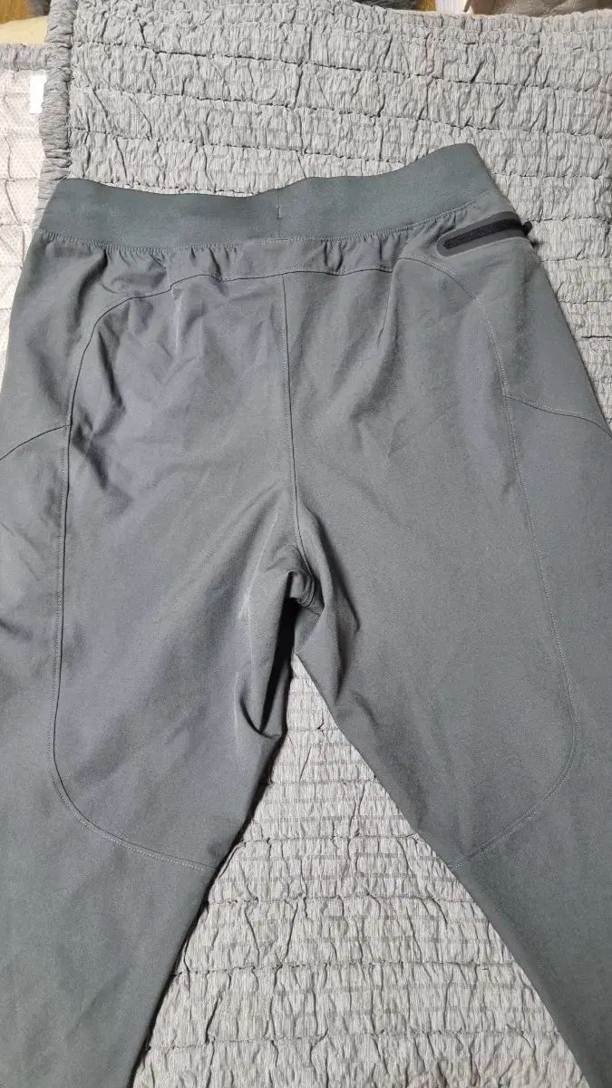 23アンダーアーマー◆MTR9331コールドギアルーズXLサイズパンツズボン紺系 楽天市場】アンダーアーマー コールドギア インフラレッド テーパード