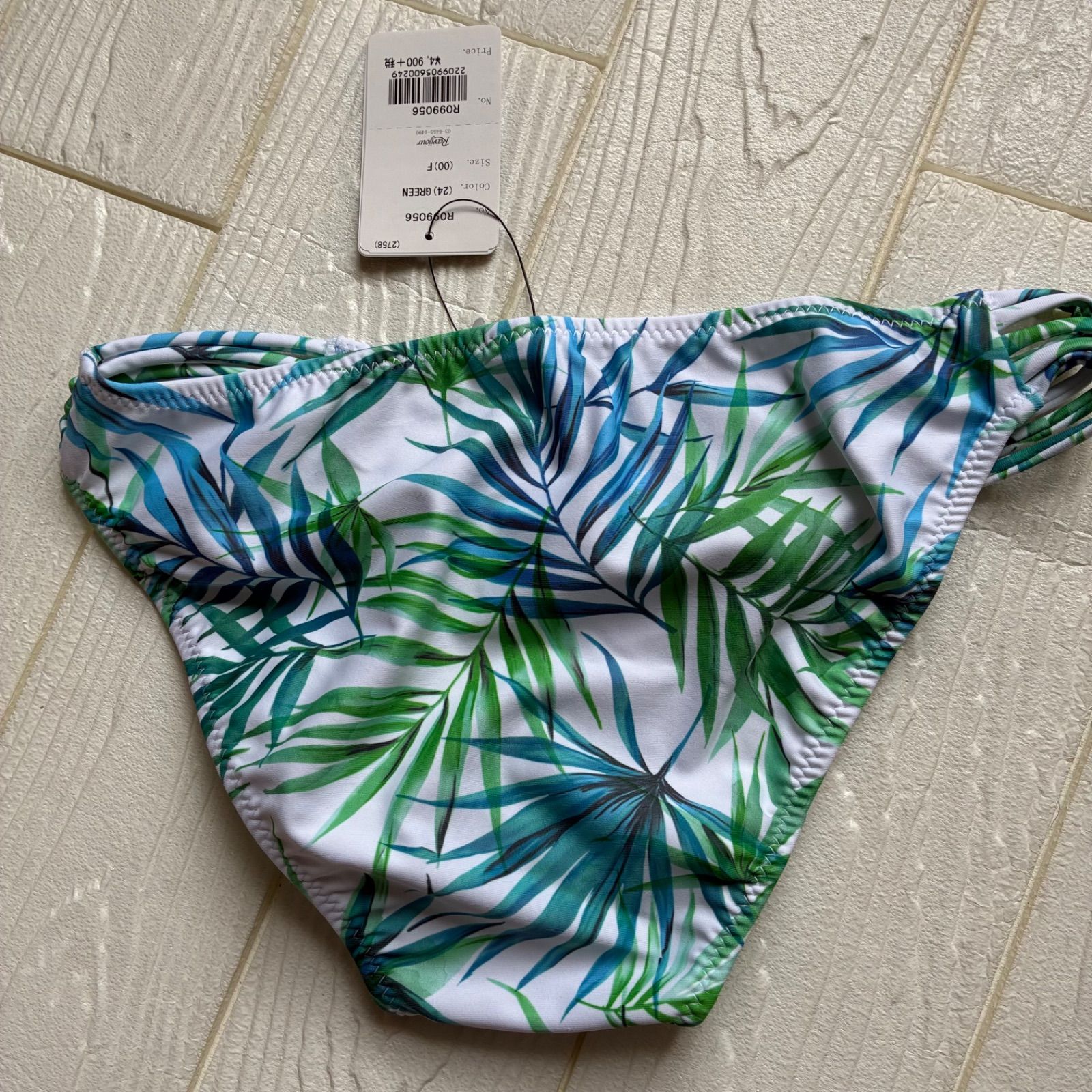 ラヴィジュール水着新品タグ付ボトムのみ 0616／ 5390 - メルカリ