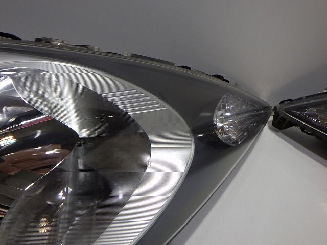 ヘッドライト左右