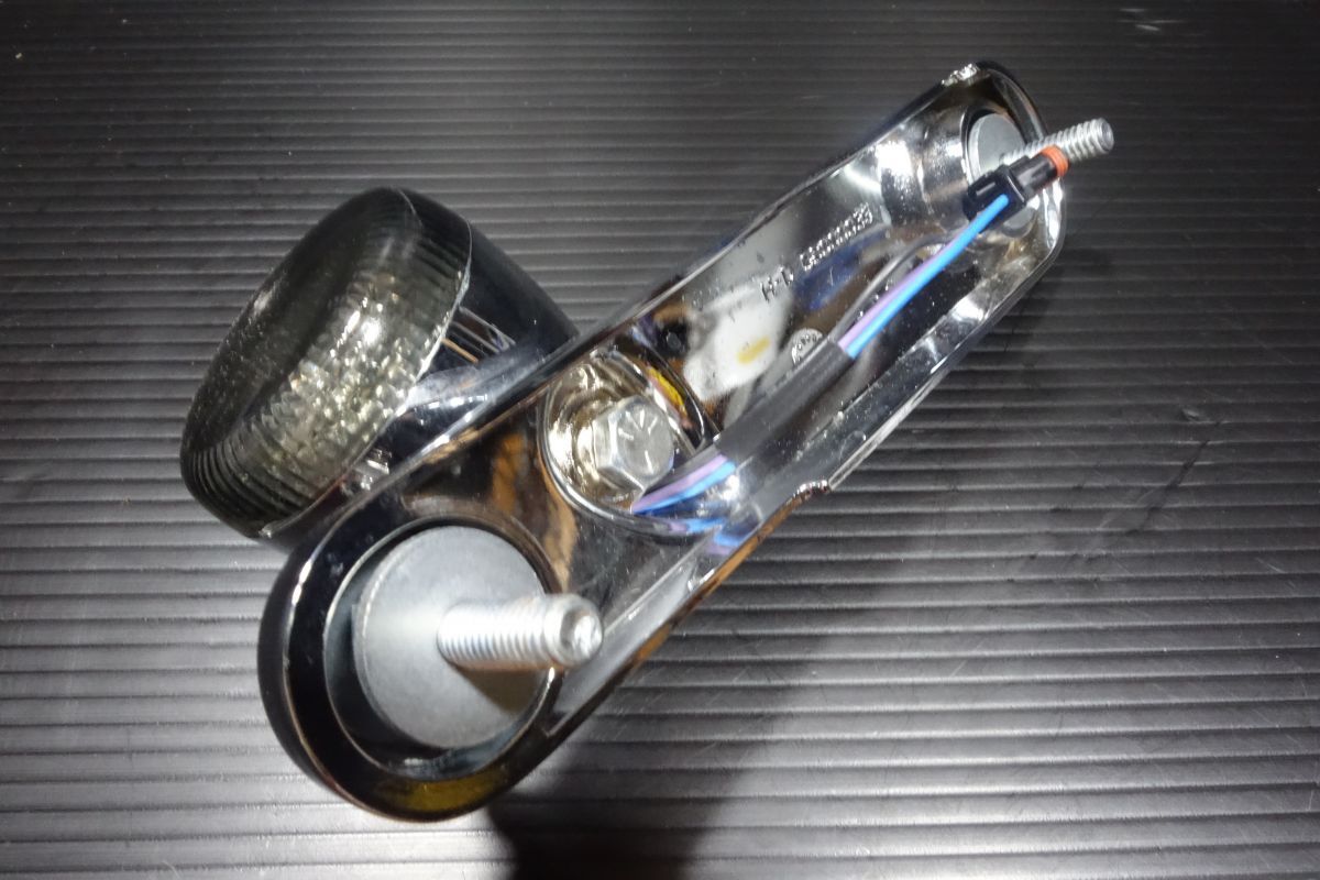 ステー マウント ブラケット クランプ ホルダー スペーサー ウインカー ハーレー 純正 FLHX ストリートグライド R20250804 BRIGHTFACE_UK