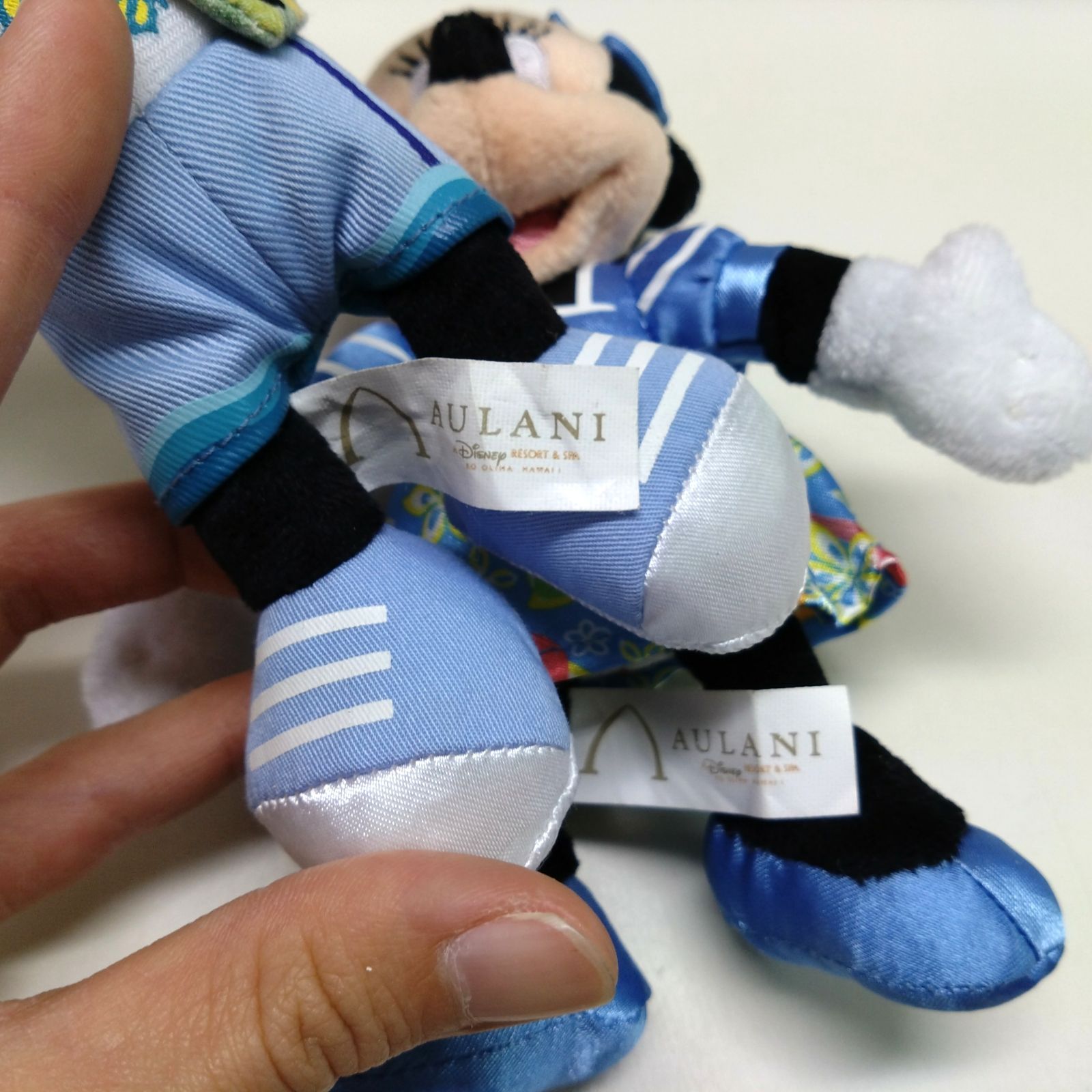 52427 AULANI アウラニ ディズニー ミッキー ミニー キーホルダー