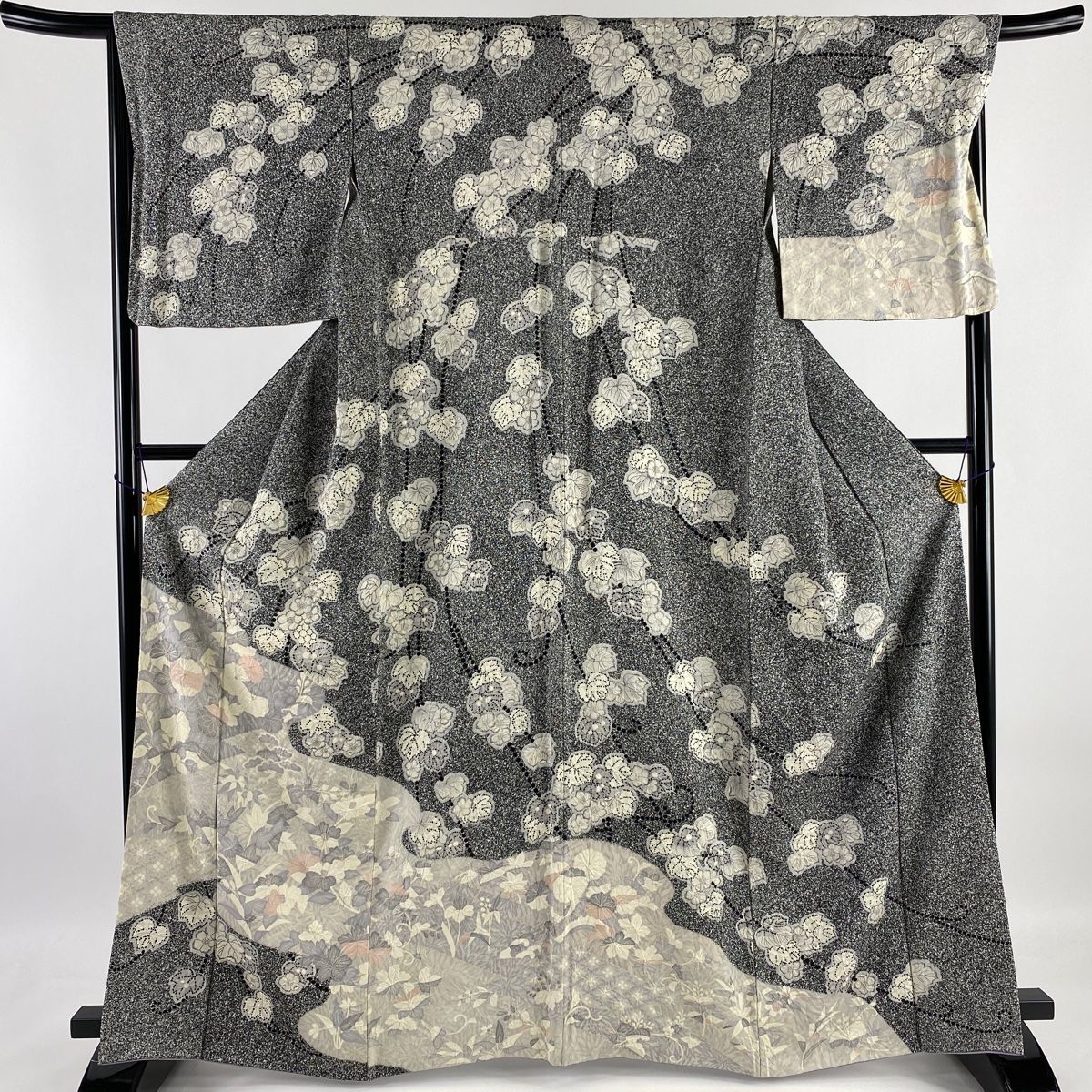 訪問着 美品 名品 草花 蔦 絞り 黒灰 袷 身丈166cm 裄丈67cm M 正絹