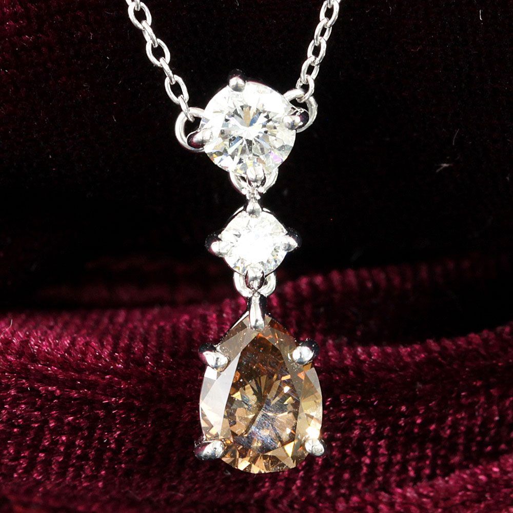 魅惑のブラウン 0.8ct ダイヤモンド K18 wg トリロジー ネックレス
