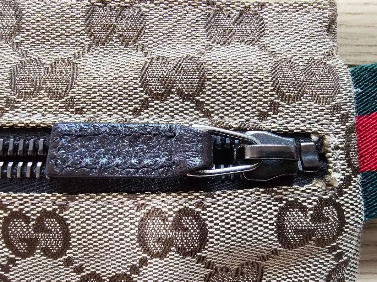 グッチヒップ