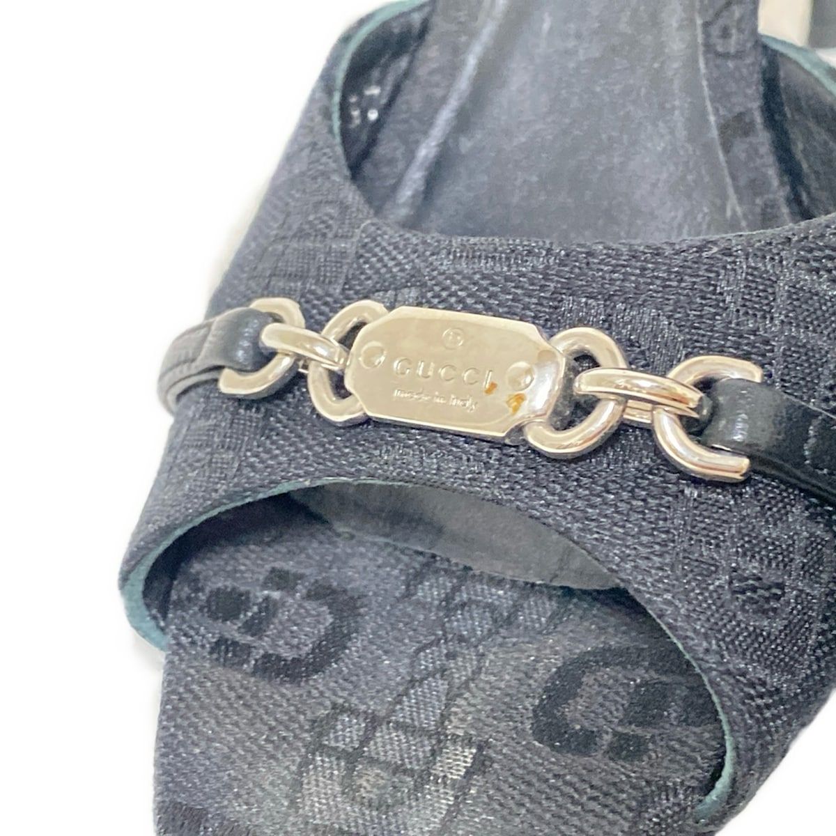 GUCCI
