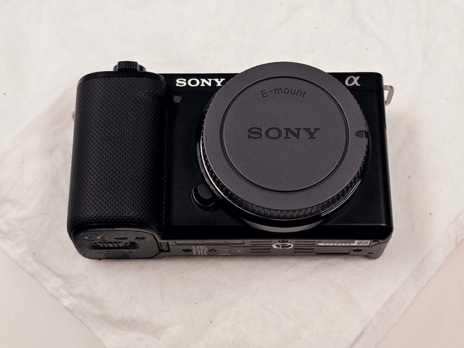 ソニー ZV-E10 ミラーレス 中古 ボディのみ ソニー ZV-E10 ミラーレス 中古 ボディのみ VLOGCAM ZV-E10 ボディ