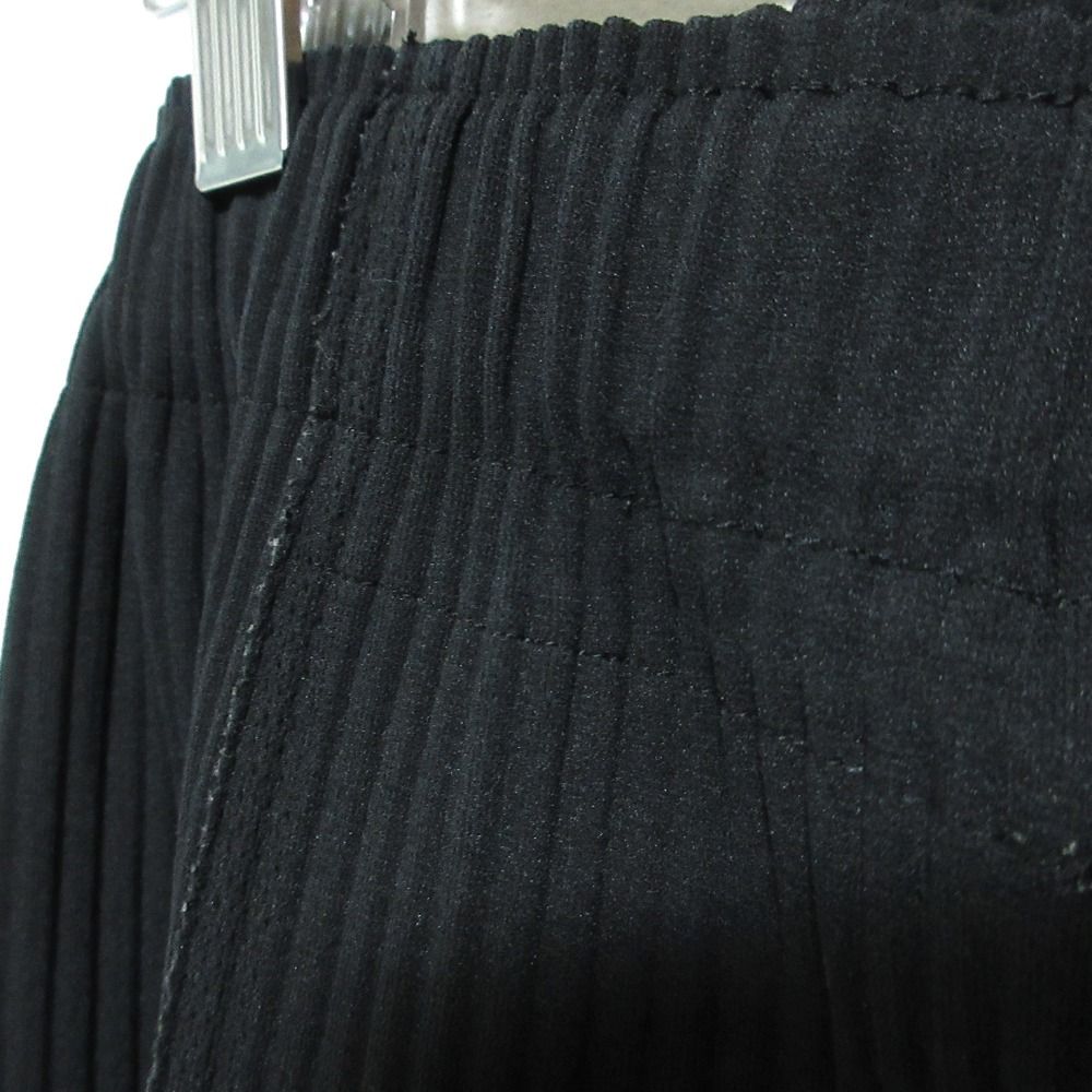 me ISSEY MIYAKE ミーイッセイミヤケ ストレッチ イージーウエスト プリーツワイドパンツ MI02KF629 ブラック レディース 古着 DECORATOM_COM_BR