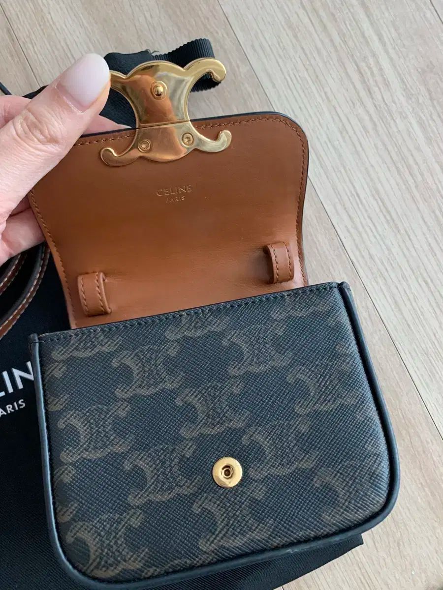 Tan