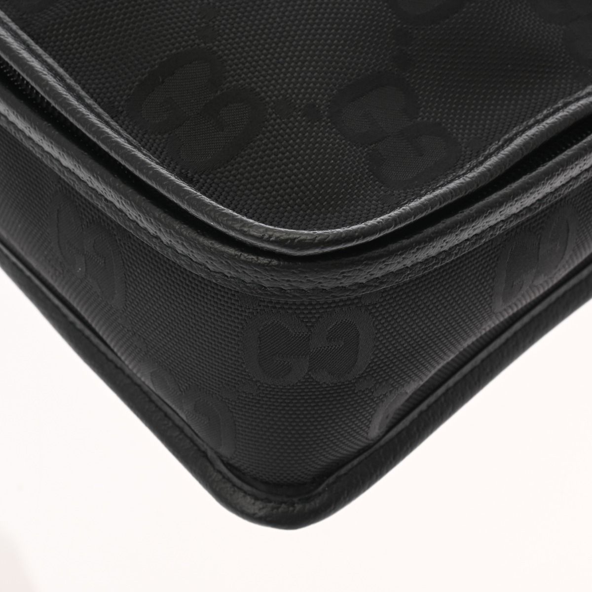 ブラック シルバー金具